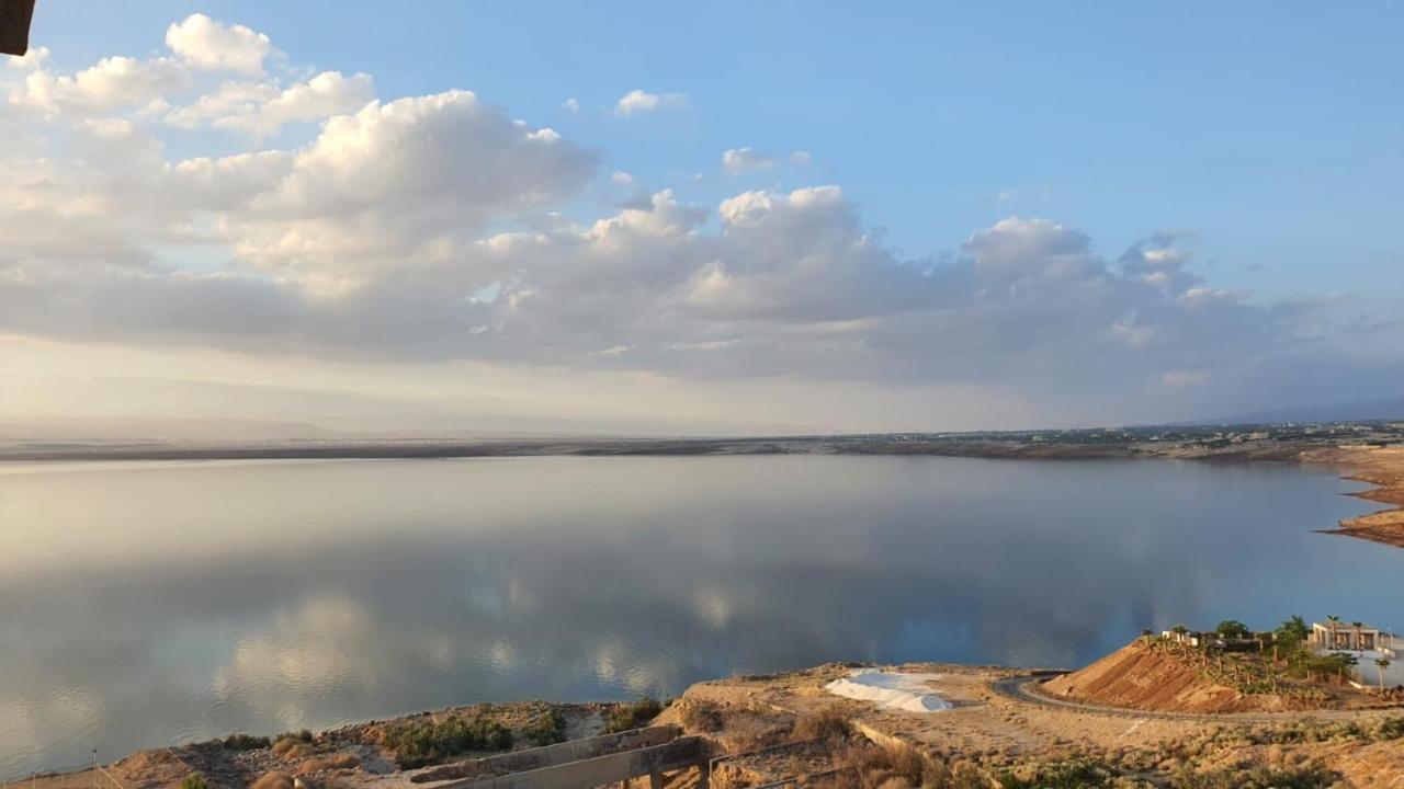 Comfy Stays Sea View Apartments At Deadsea Samarah Resort Sweimeh Eksteriør billede