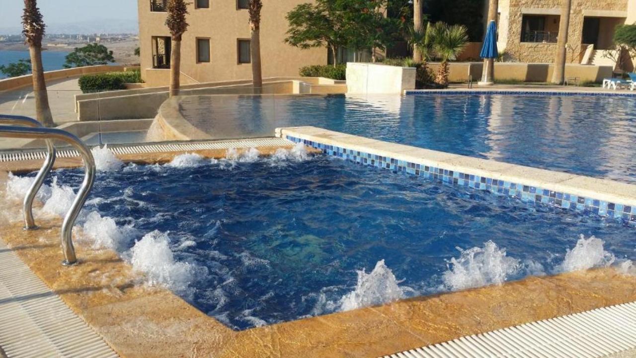 Comfy Stays Sea View Apartments At Deadsea Samarah Resort Sweimeh Eksteriør billede
