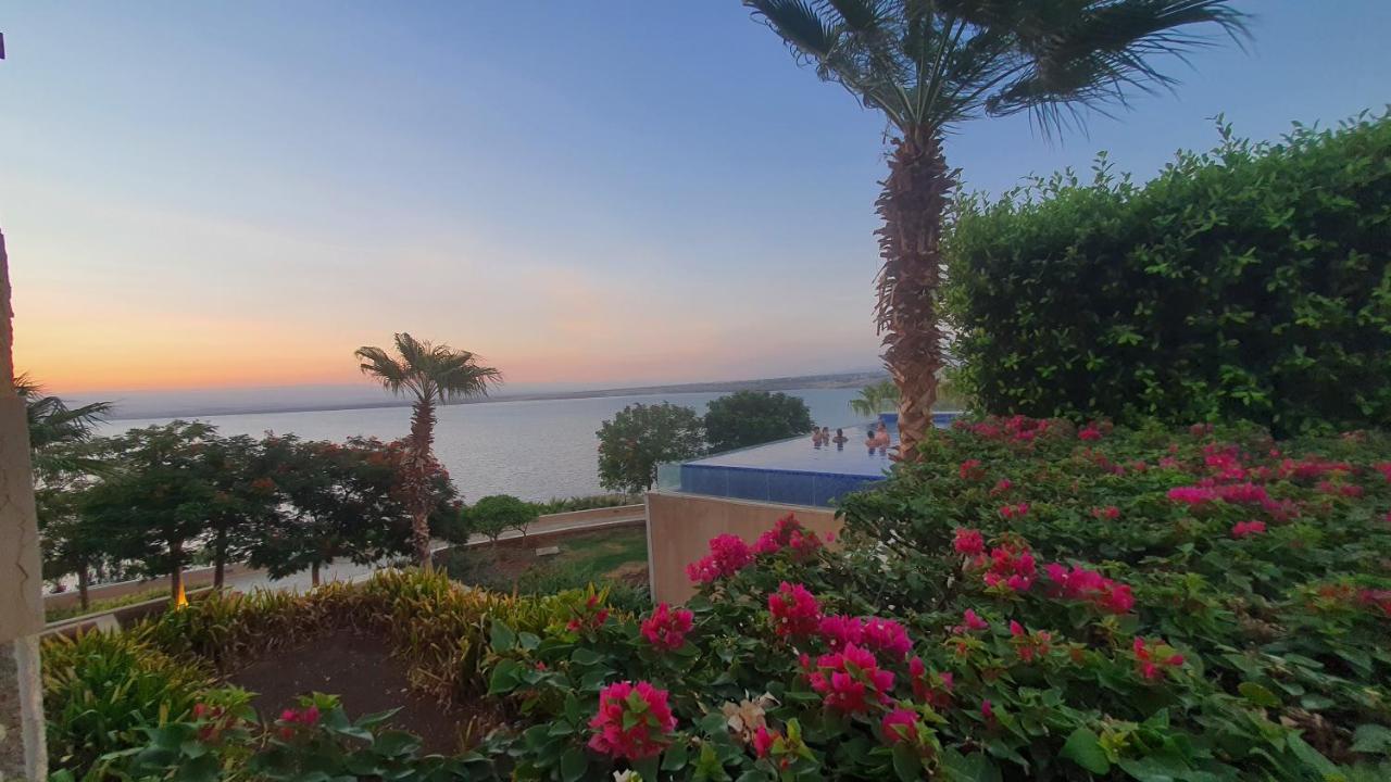 Comfy Stays Sea View Apartments At Deadsea Samarah Resort Sweimeh Eksteriør billede